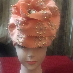 Light pink color cap for ladies with gold and silver stone